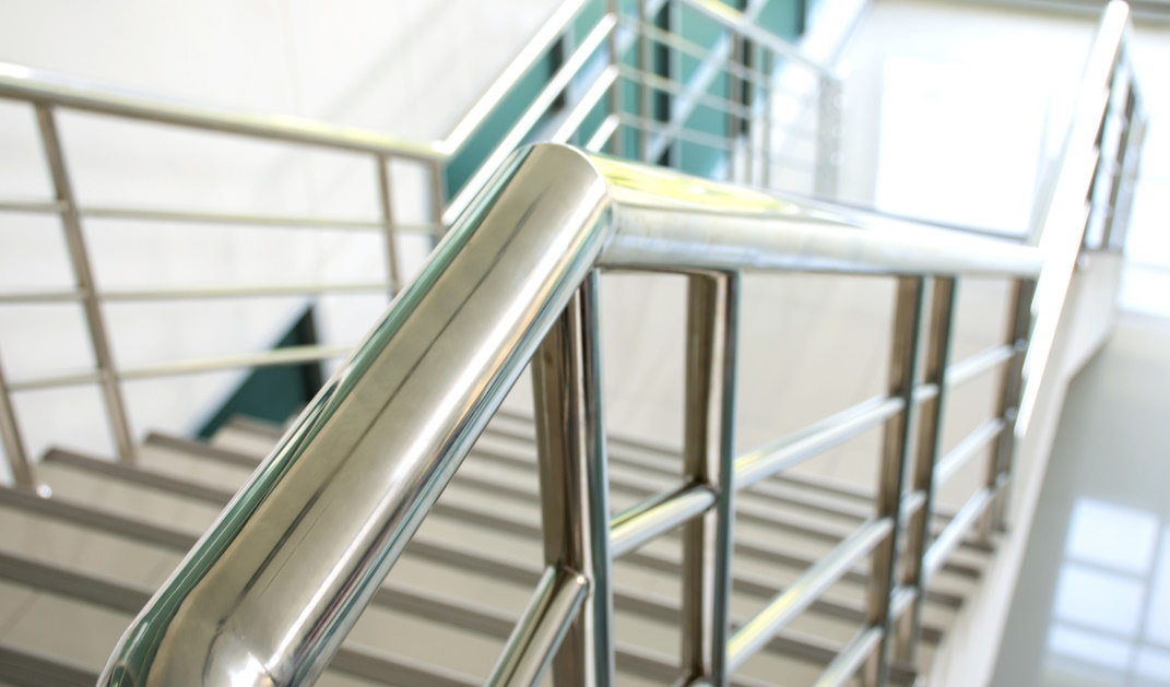 Küpeşteler: Tutunarak Güvenliğe Ulaşın