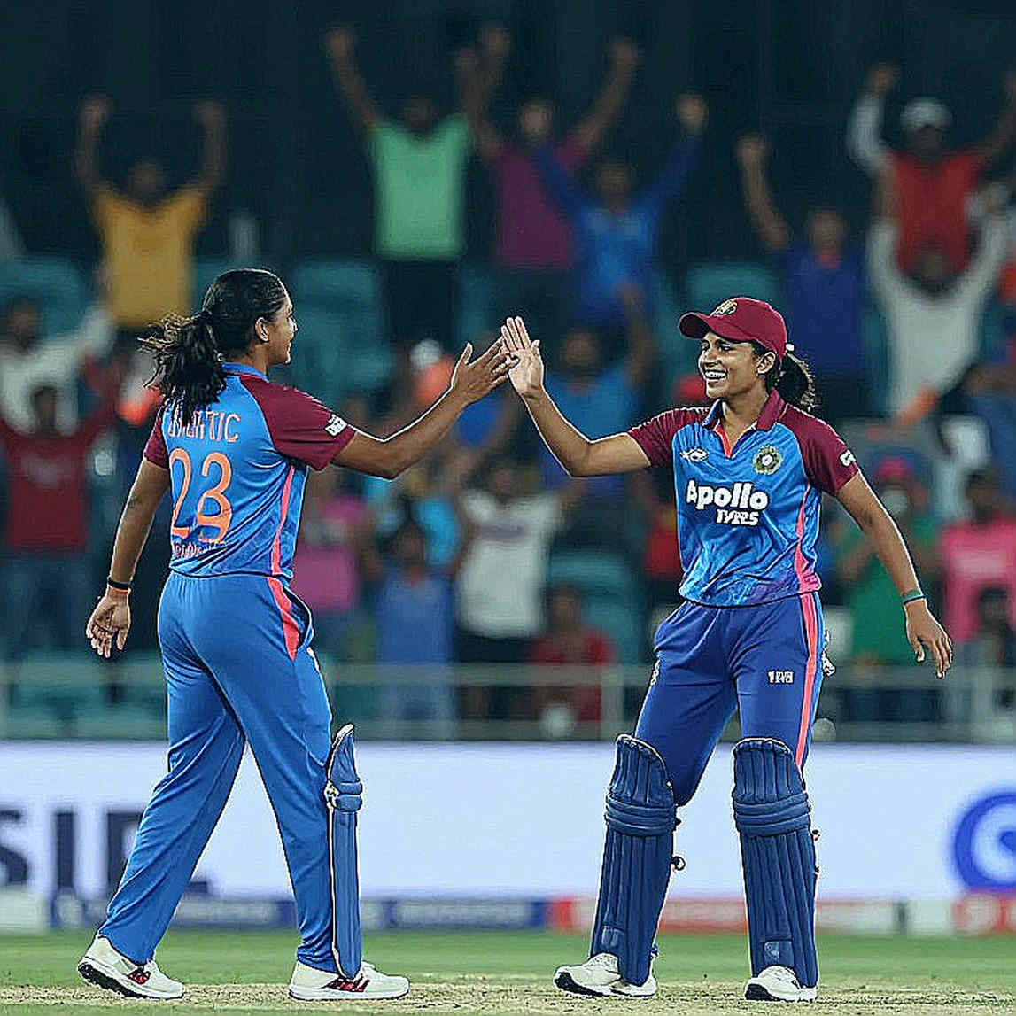 ৫০ রান আর ১২ হাজার কণ্ঠ: এশিয়া কাপ যেভাবে দুই দেশের ক্রিকেট-ব্যাকরণ লিখে রাখে